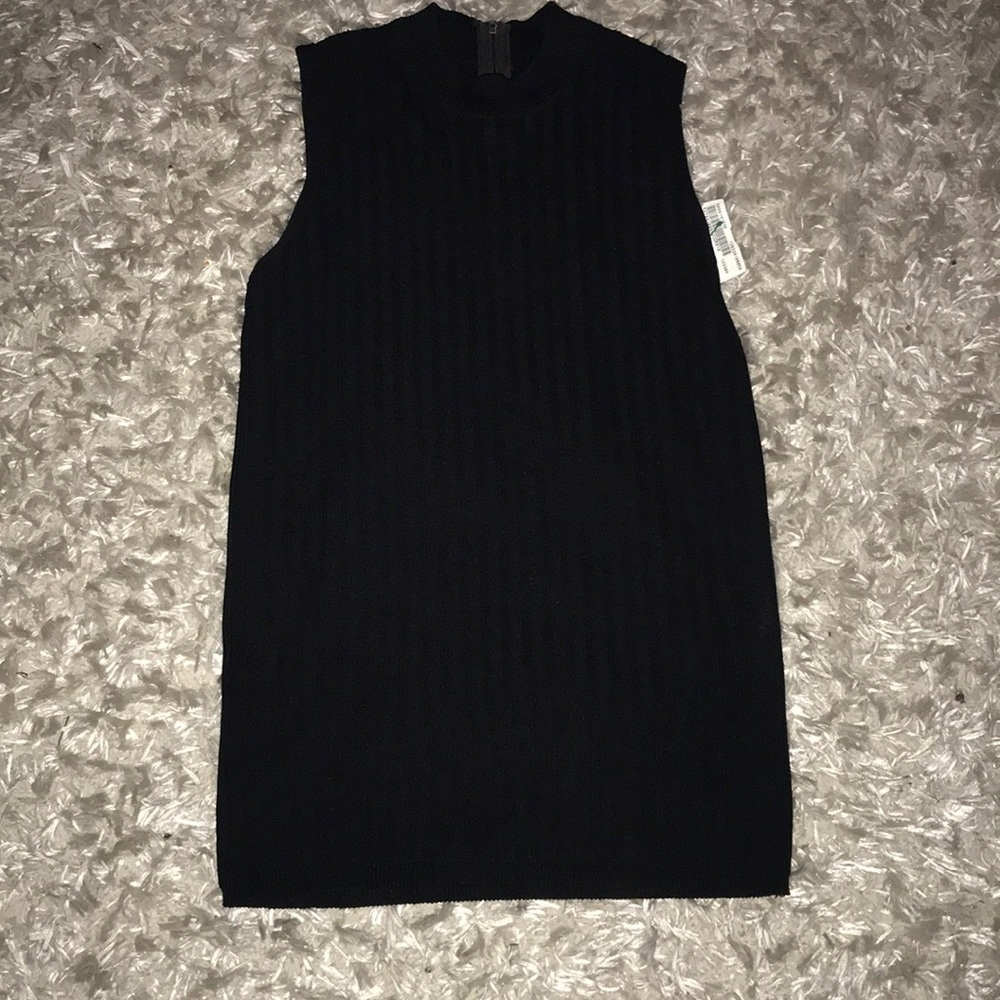 Simple Black Low Neck Top